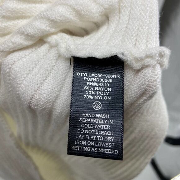 Devotion by Cyrus White Ribbed Knit Cowl Neck Sweater NWT Womens XSmall - Picture 4 of 5